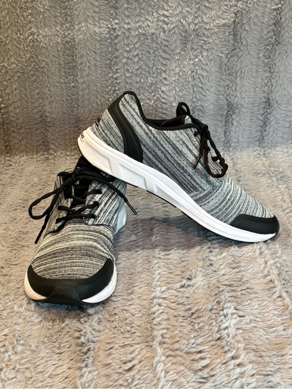 Quiksilver Black and Gray Knit Lace-Up Sneakers